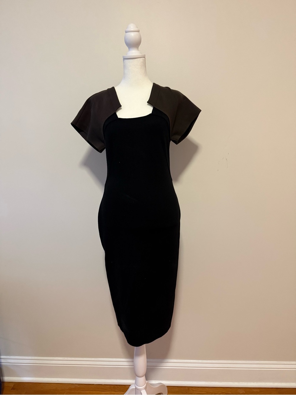 Classic Black Sheath Dress with Short Sleeves